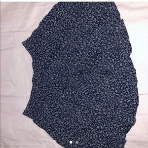 American Eagle blue floral mini skirt